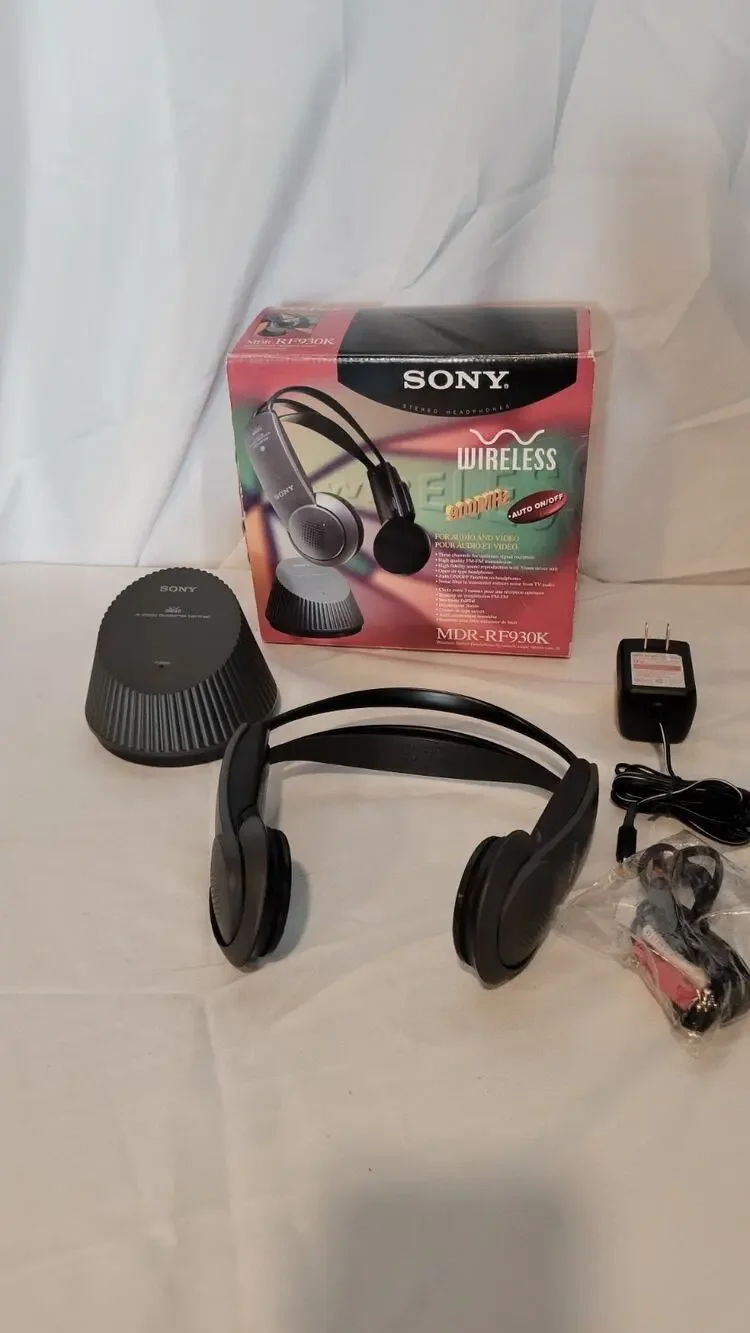 Sony MDR-RF930K Wireless Stereo Headphone System Complete In Box Tested Working